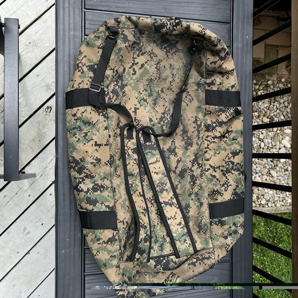 Large Digital Camo Hunting Deployment Duffel Backpack Travel Gear Bag 85L READ